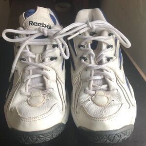 Reebok white leather athletic shoe size 7